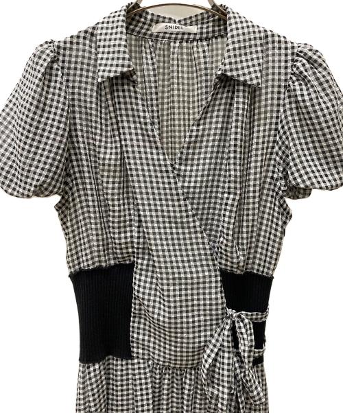 Snidel（スナイデル）Snidel (スナイデル) 半袖ワンピース ホワイト×ブラック サイズ:Sの古着・服飾アイテム