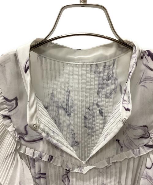 Snidel（スナイデル）Snidel (スナイデル) プリントプリーツワンピース ホワイト×パープル サイズ:2の古着・服飾アイテム