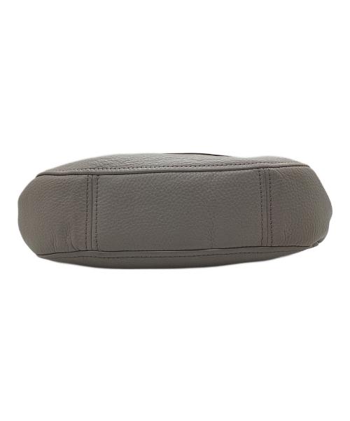 MICHAEL KORS（マイケルコース）MICHAEL KORS (マイケル・コース) レザーショルダーバッグ グレーの古着・服飾アイテム