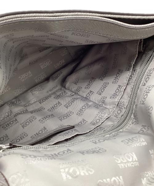 MICHAEL KORS（マイケルコース）MICHAEL KORS (マイケル・コース) レザーショルダーバッグ グレーの古着・服飾アイテム