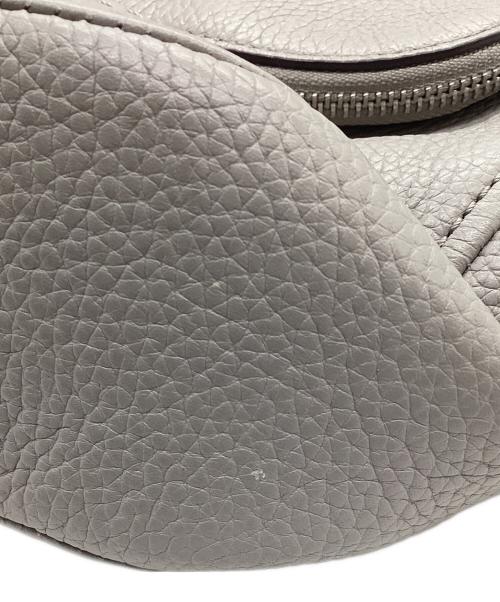 MICHAEL KORS（マイケルコース）MICHAEL KORS (マイケル・コース) レザーショルダーバッグ グレーの古着・服飾アイテム