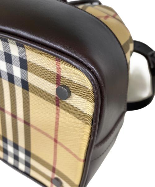 BURBERRY LONDON（バーバリーロンドン）BURBERRY LONDON (バーバリーロンドン) ノバチェック柄巾着ショルダーバッグ ベージュの古着・服飾アイテム