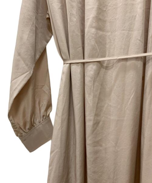 BACCA（バッカ）BACCA (バッカ) 長袖ワンピース ベージュ サイズ:Sの古着・服飾アイテム