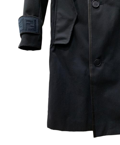 FENDI（フェンディ）FENDI (フェンディ) 袖ロゴレザーパイピングトレンチコート ブラック サイズ:44の古着・服飾アイテム