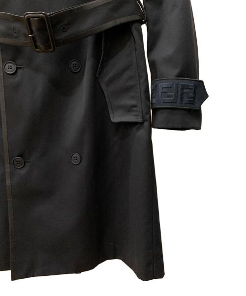 FENDI（フェンディ）FENDI (フェンディ) 袖ロゴレザーパイピングトレンチコート ブラック サイズ:44の古着・服飾アイテム