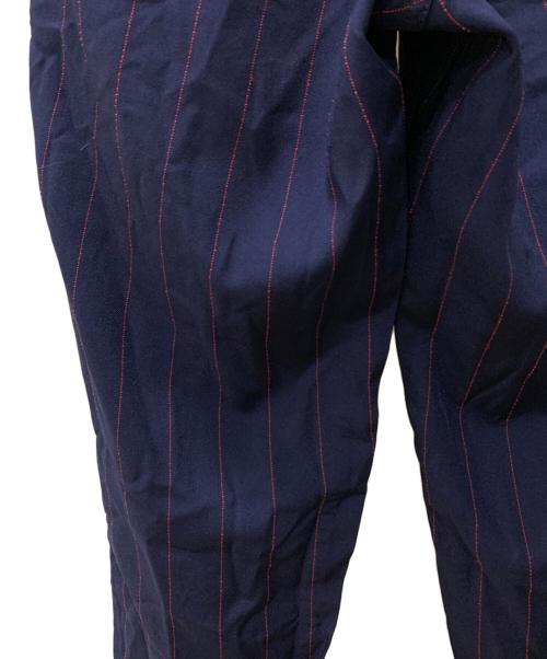 COMME des GARCONS（コムデギャルソン）COMME des GARCONS (コムデギャルソン) 22SS ポリ縮絨 ストライプ テーパードパンツ ネイビー サイズ:XSの古着・服飾アイテム