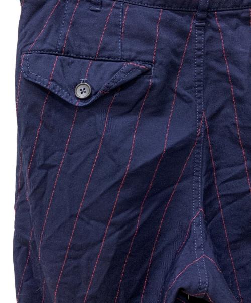 COMME des GARCONS（コムデギャルソン）COMME des GARCONS (コムデギャルソン) 22SS ポリ縮絨 ストライプ テーパードパンツ ネイビー サイズ:XSの古着・服飾アイテム