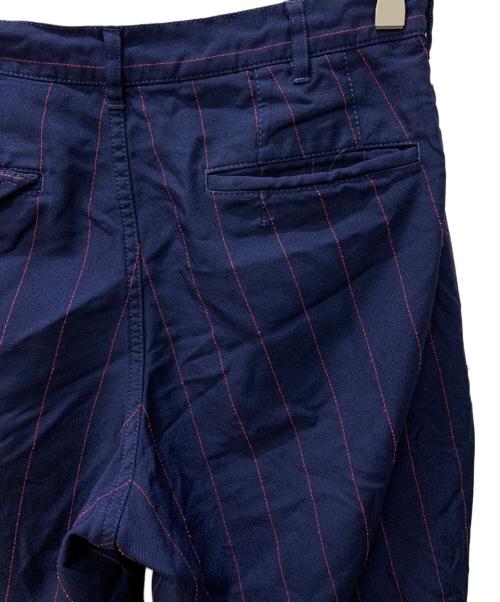 COMME des GARCONS（コムデギャルソン）COMME des GARCONS (コムデギャルソン) 22SS ポリ縮絨 ストライプ テーパードパンツ ネイビー サイズ:XSの古着・服飾アイテム