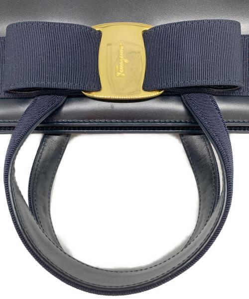 Salvatore Ferragamo（サルヴァトーレ フェラガモ）Salvatore Ferragamo (サルヴァトーレ フェラガモ) ハンドバッグ ネイビーの古着・服飾アイテム