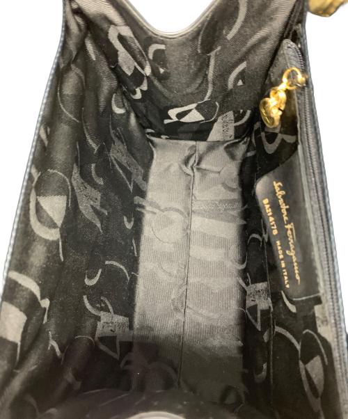 Salvatore Ferragamo（サルヴァトーレ フェラガモ）Salvatore Ferragamo (サルヴァトーレ フェラガモ) ハンドバッグ ネイビーの古着・服飾アイテム