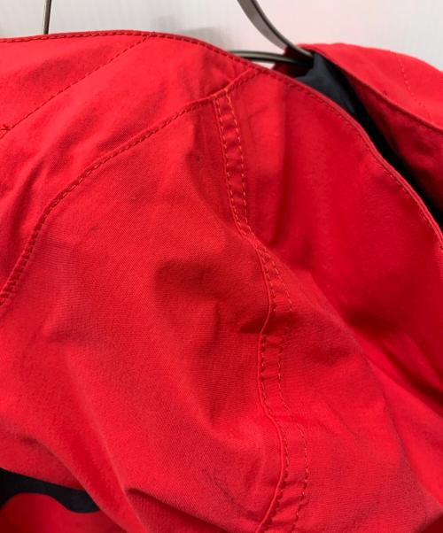 THE NORTH FACE（ザ ノース フェイス）THE NORTH FACE (ザ ノース フェイス) マウンテンライトジャケット レッド×ブラック サイズ:Sの古着・服飾アイテム