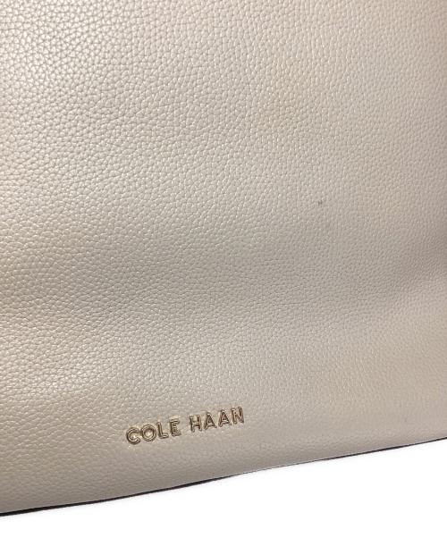 COLE HAAN（コールハーン）COLE HAAN (コールハーン) レザーコンバーチブル バックパック ベージュの古着・服飾アイテム