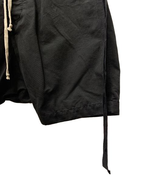 RICK OWENS DRKSHDW（リックオウエンス ダークシャドウ）Rick Owens DRKSHDW (リックオウエンス ダークシャドウ) ハーフパンツ ブラック サイズ:XSの古着・服飾アイテム
