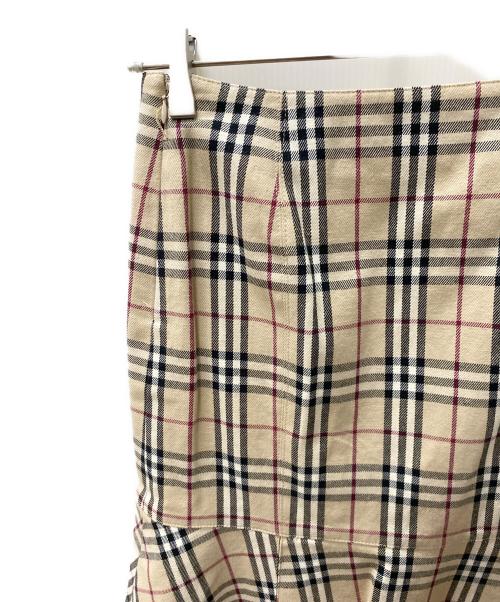 BURBERRY BLUE LABEL（バーバリー ブルー レーベル）BURBERRY BLUE LABEL (バーバリー ブルー レーベル) ノバチェックスカート ベージュ サイズ:Sの古着・服飾アイテム