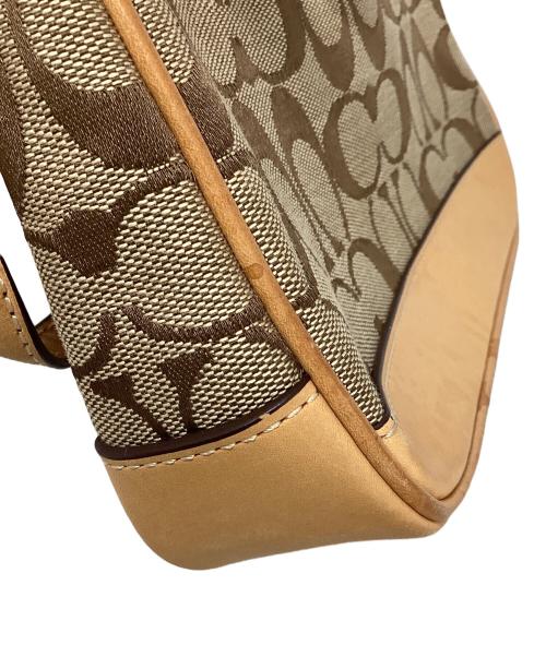 COACH（コーチ）COACH (コーチ) シグネチャー ショルダーポーチ ブラウンの古着・服飾アイテム