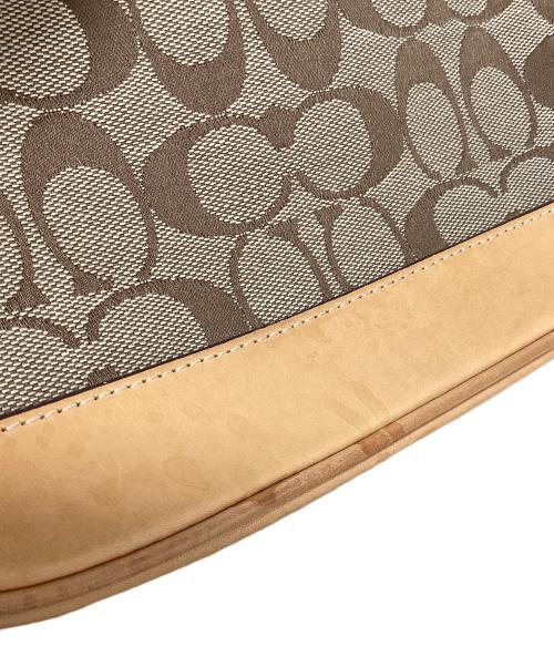COACH（コーチ）COACH (コーチ) シグネチャー ショルダーポーチ ブラウンの古着・服飾アイテム