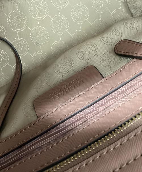 MICHAEL KORS（マイケルコース）MICHAEL KORS (マイケルコース) ショルダーバッグ ピンクの古着・服飾アイテム