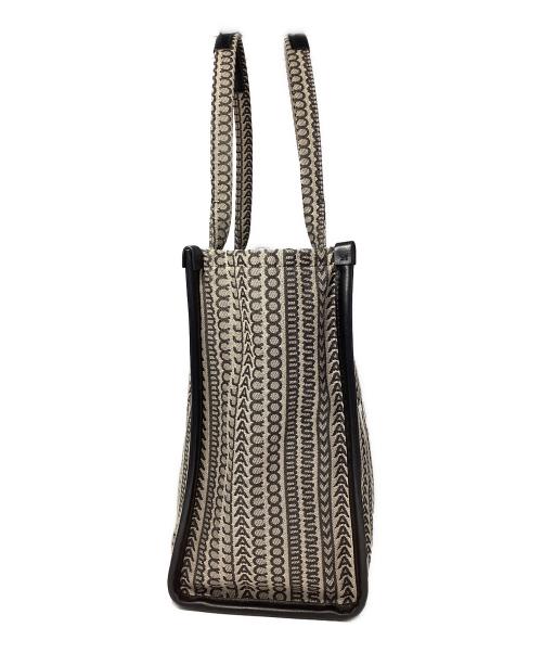 MARC JACOBS（マークジェイコブス）MARC JACOBS (マークジェイコブス) The Monogram Large Tote ベージュの古着・服飾アイテム