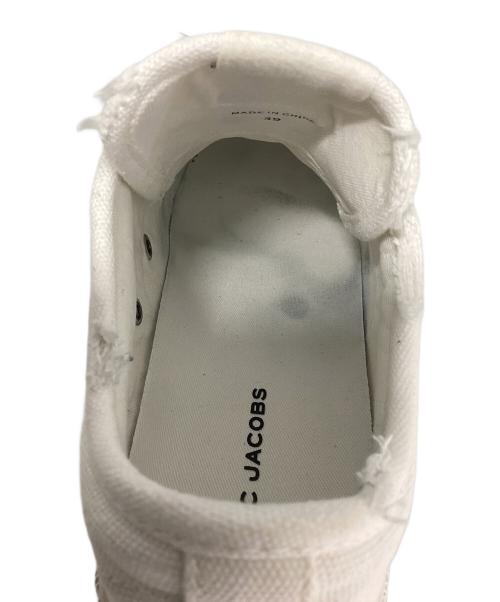 MARC JACOBS（マークジェイコブス）MARC JACOBS (マークジェイコブス) MARC JACOBS スニーカー ホワイト サイズ:39の古着・服飾アイテム