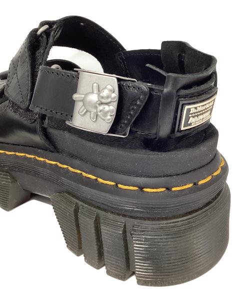 Dr.Martens（ドクターマーチン）Dr.Martens (ドクターマーチン) Heaven by Marc Jacobs (ヘブンバイマークジェイコブス) RICKI 2-STRAP HMJRICKI 2-STRAP HMJ ブラック サイズ:UK6の古着・服飾アイテム