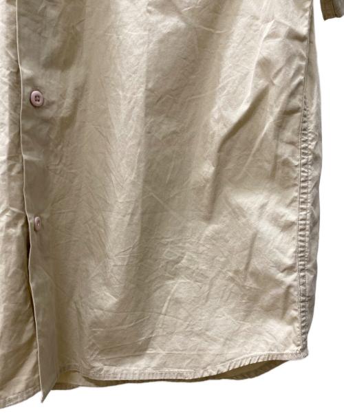 stussy（ステューシー）stussy (ステューシー) 半袖シャツ ベージュ サイズ:Mの古着・服飾アイテム