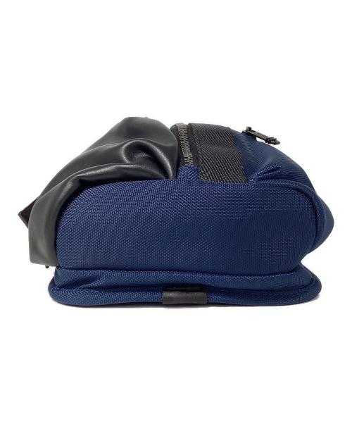 TUMI（トゥミ）TUMI (トゥミ) スミス スリングボディバッグ ブラック×ネイビーの古着・服飾アイテム