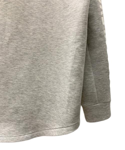 ARMANI EXCHANGE（アルマーニ エクスチェンジ）ARMANI EXCHANGE (アルマーニ エクスチェンジ) ジップパーカー グレー サイズ:Mの古着・服飾アイテム