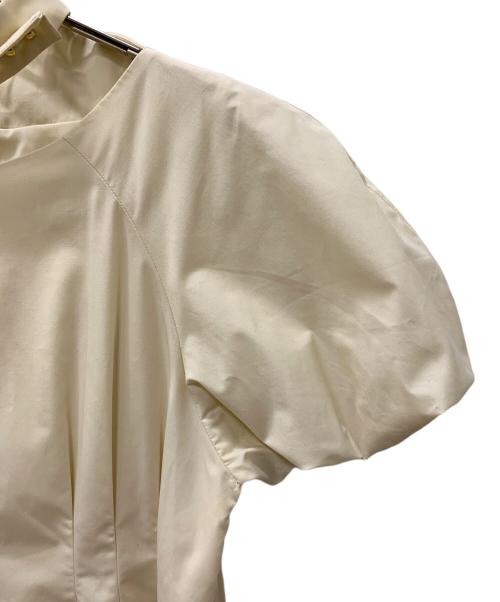 CELFORD（セルフォード）CELFORD (セルフォード) 半袖ワンピース アイボリー サイズ:38の古着・服飾アイテム