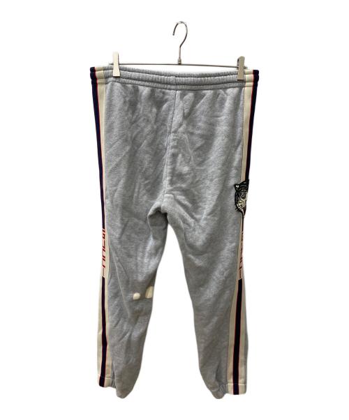 GUCCI（グッチ）GUCCI (グッチ) タイガーワッペンスウェットパンツ グレー サイズ:XLの古着・服飾アイテム