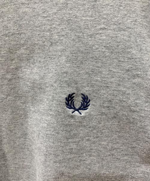 FRED PERRY（フレッドペリー）FRED PERRY (フレッドペリー) スウェット グレー サイズ:Lの古着・服飾アイテム