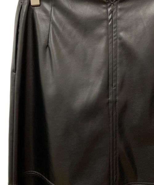 Demi-Luxe Beams（デミルクス ビームス）Demi-Luxe BEAMS (デミルクス ビームス) フェイクレザースカート ブラック サイズ:L 未使用品の古着・服飾アイテム