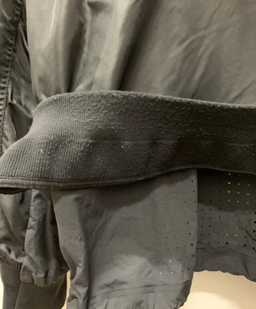 NIKE（ナイキ）NIKE (ナイキ) sacai (サカイ) Layered Bomber Jacket ブラック サイズ:Mの古着・服飾アイテム