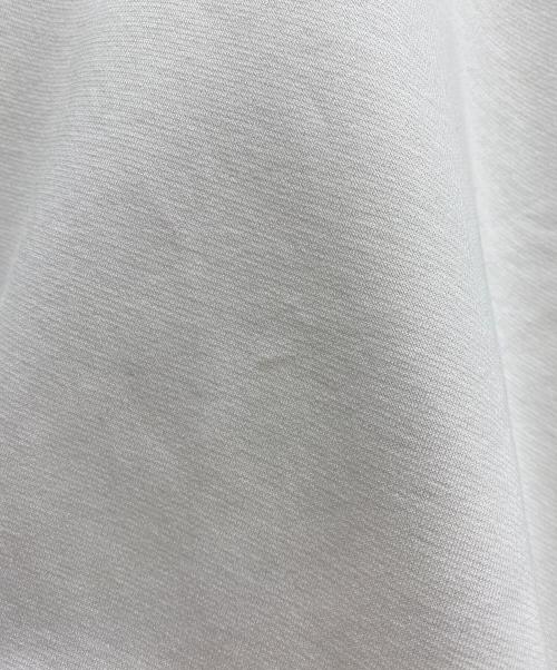 LOHEN（ローヘン）LOHEN (ローヘン) スクエアケープカットソー アイボリー サイズ:Fの古着・服飾アイテム