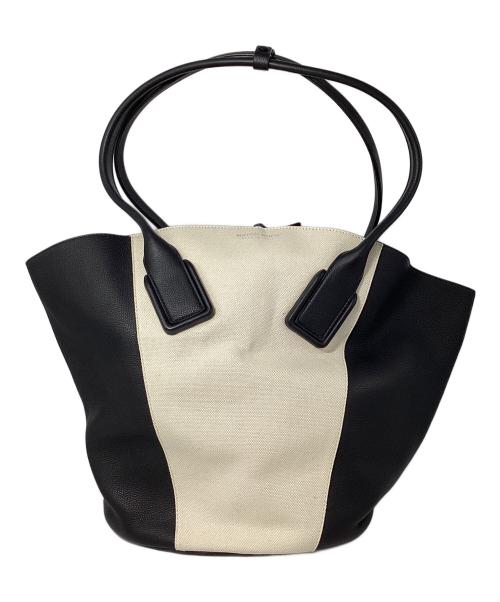 BOTTEGA VENETA（ボッテガベネタ）BOTTEGA VENETA (ボッテガベネタ) バスケット ラージ ブラック×アイボリーの古着・服飾アイテム