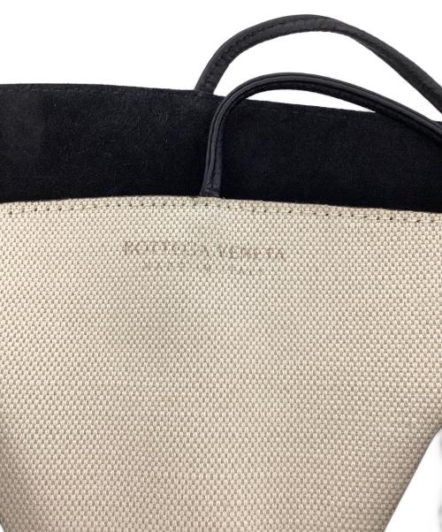BOTTEGA VENETA（ボッテガベネタ）BOTTEGA VENETA (ボッテガベネタ) バスケット ラージ ブラック×アイボリーの古着・服飾アイテム