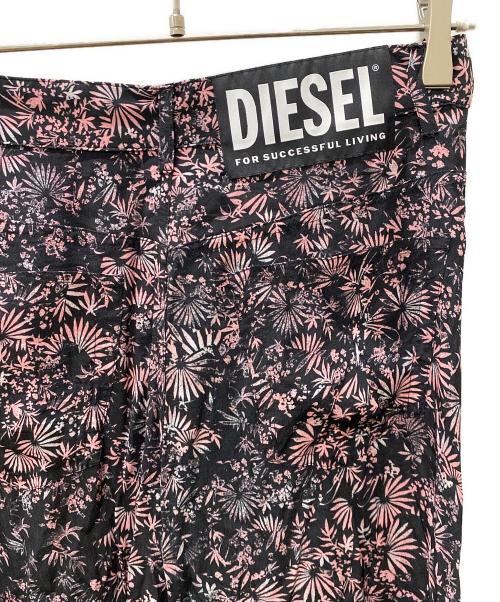 DIESEL（ディーゼル）DIESEL (ディーゼル) スカート ピンク×ブラック サイズ:W26の古着・服飾アイテム