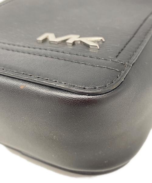MICHAEL KORS（マイケルコース）MICHAEL KORS (マイケルコース) ショルダーバッグ ブラックの古着・服飾アイテム