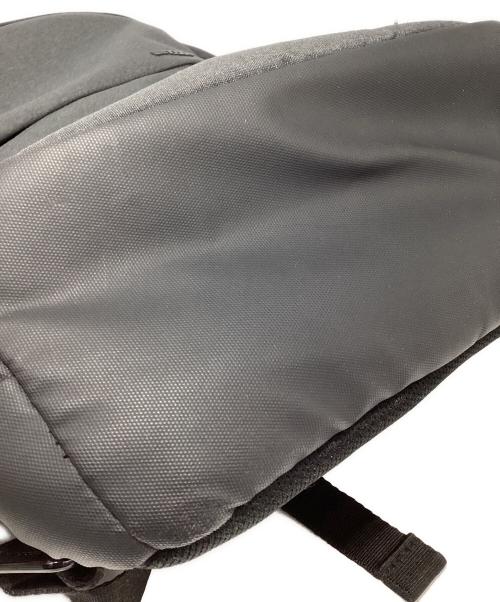Incase（インケース）Incase (インケース) City Compact Backpack ブラックの古着・服飾アイテム
