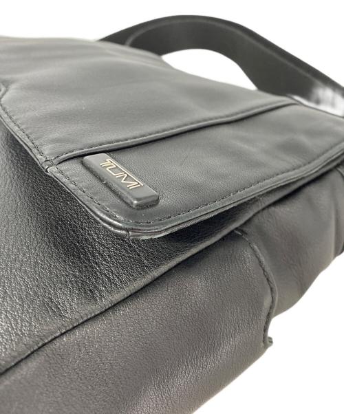 TUMI（トゥミ）TUMI (トゥミ) メッセンジャーバッグ ブラックの古着・服飾アイテム