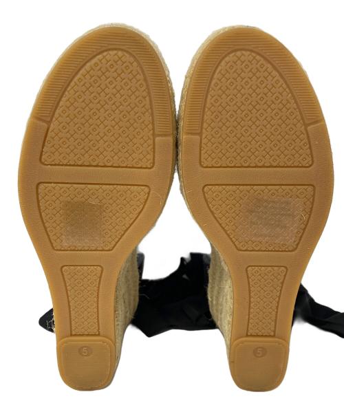 TORY BURCH（トリーバーチ）TORY BURCH (トリーバーチ) 厚底サンダル ベージュ サイズ:5Mの古着・服飾アイテム