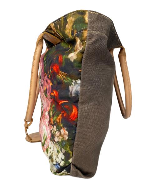 Vivienne Westwood（ヴィヴィアンウエストウッド）Vivienne Westwood (ヴィヴィアンウエストウッド) フラワーベアトートバッグ グレーの古着・服飾アイテム