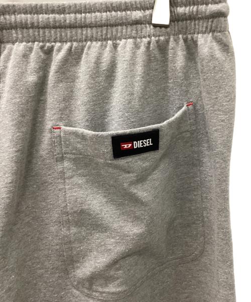 DIESEL（ディーゼル）DIESEL (ディーゼル) スウェットハーフパンツ グレー サイズ:XXLの古着・服飾アイテム