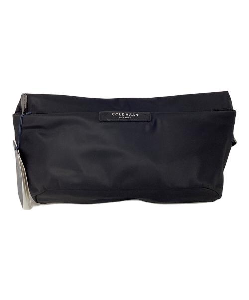 COLE HAAN（コールハーン）COLE HAAN (コールハーン) カールソン イーストウエスト スリング ブラック 未使用品の古着・服飾アイテム