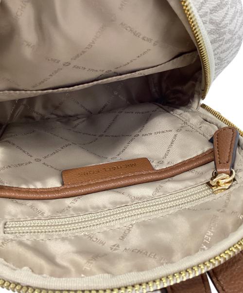 MICHAEL KORS（マイケルコース）MICHAEL KORS (マイケルコース) リュック アイボリーの古着・服飾アイテム