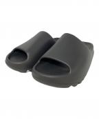 adidasアディダス）の古着「YEEZY Slide Onyx」｜ブラック