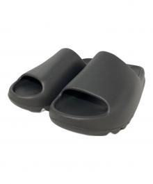 adidas（アディダス）の古着「YEEZY Slide Onyx」｜ブラック