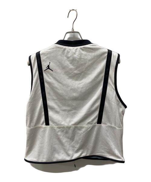 NIKE（ナイキ）NIKE (ナイキ) エンジニアドベスト ホワイト サイズ:Mの古着・服飾アイテム