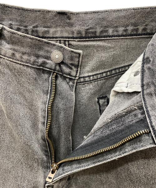 LEVI'S（リーバイス）LEVI'S (リーバイス) デニムパンツ グレー サイズ:W33 L30の古着・服飾アイテム