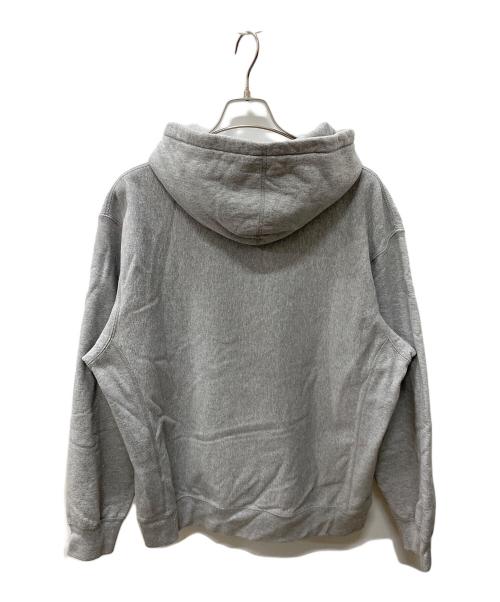 SUPREME（シュプリーム）Supreme (シュプリーム) KAWS (カウズ) プルオーバーパーカー グレー サイズ:Lの古着・服飾アイテム