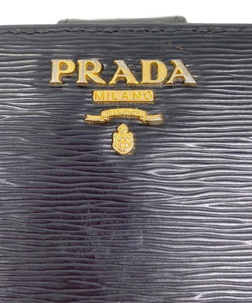 PRADA（プラダ）PRADA (プラダ) 2つ折り財布 ブラックの古着・服飾アイテム